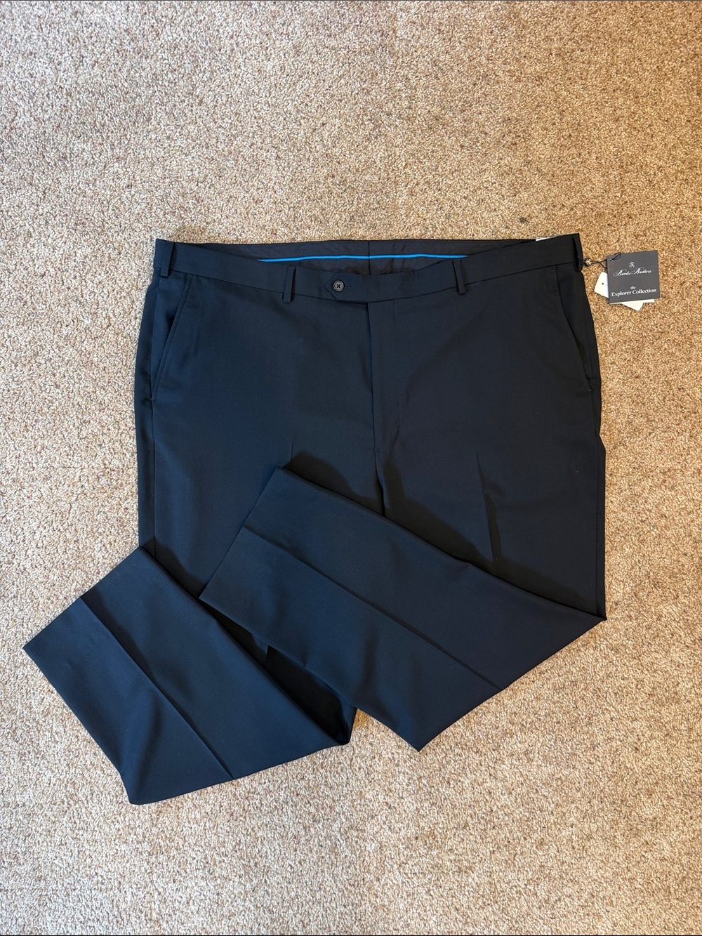 Brooks Brothers Men's Black genuine Wool, woven in Italy, Dress Pants